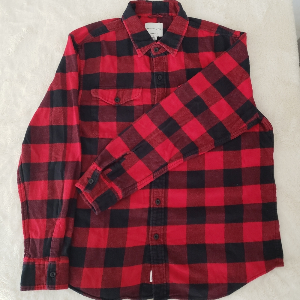 American Eagle Outfitters Red and Black Casual Flannel Shirt